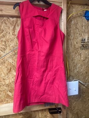 ETCETERA/Magenta Sleeveless Cutout Shift Dress
